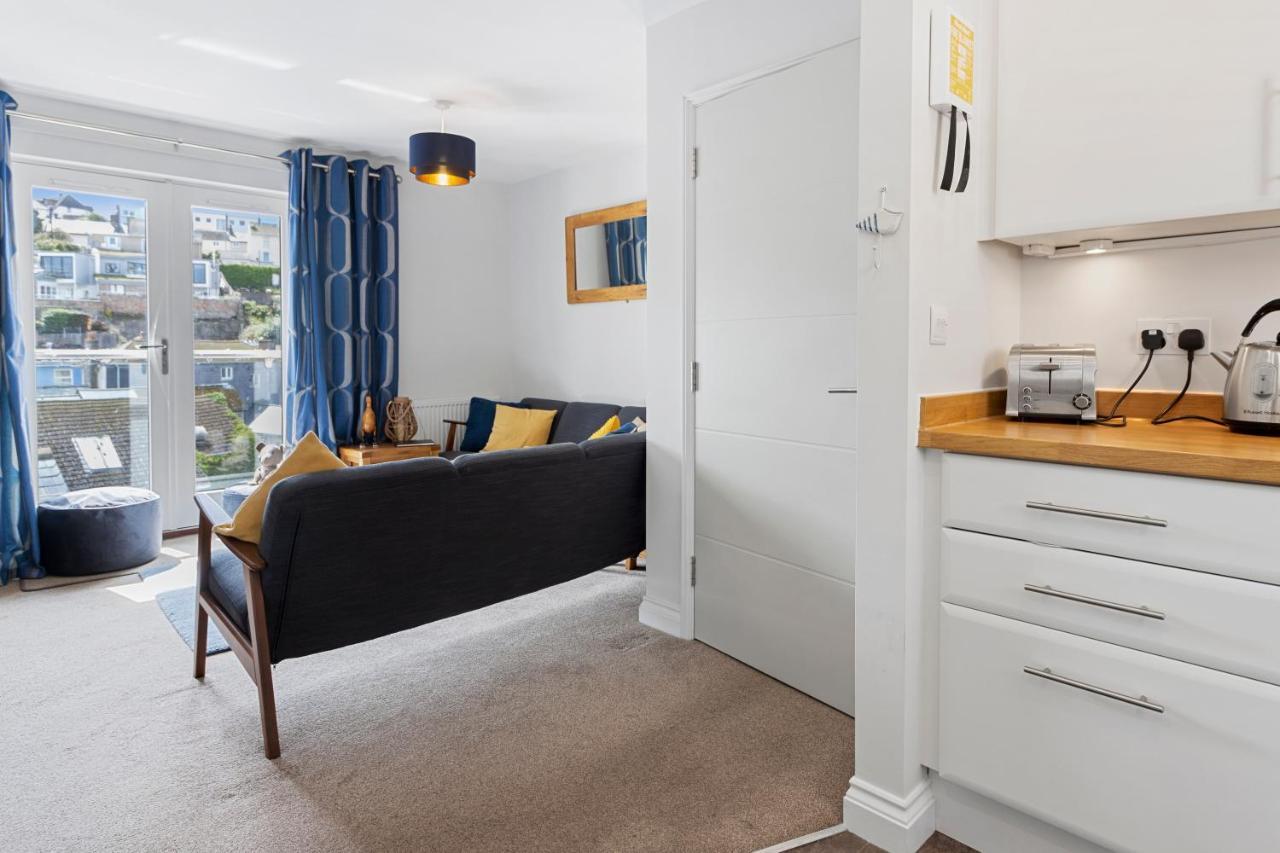A Modern And Cosy Apartment Just Yards From Brixham'S Bustling Harbourside المظهر الخارجي الصورة